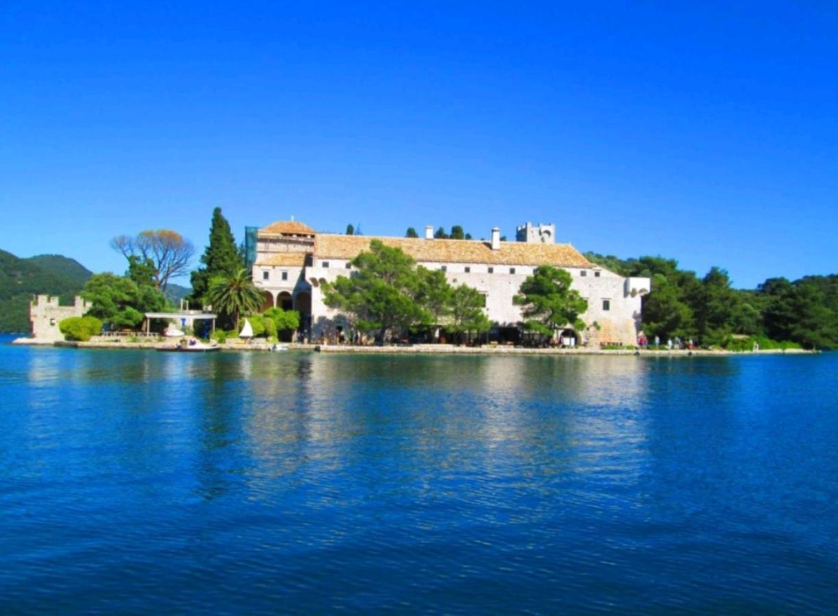 Villa Anita Sobra ภายนอก รูปภาพ