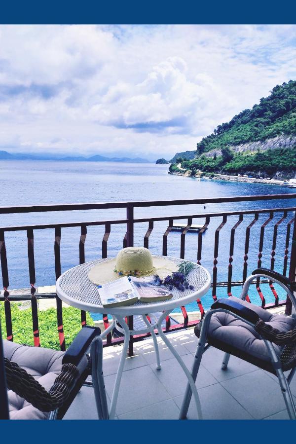 Villa Anita Sobra ภายนอก รูปภาพ