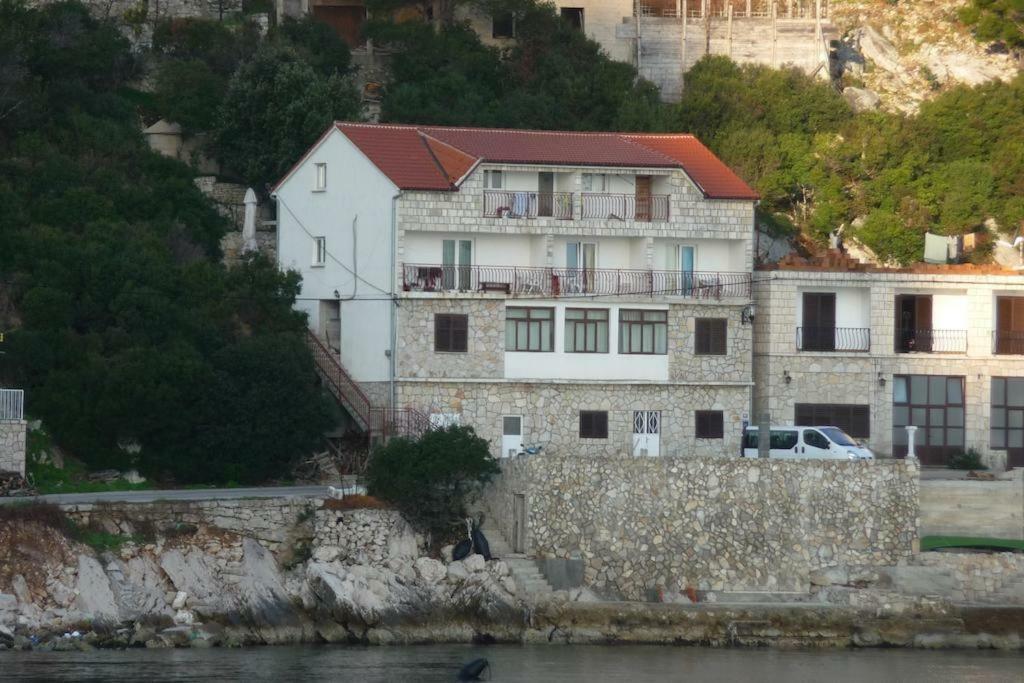 Villa Anita Sobra ภายนอก รูปภาพ
